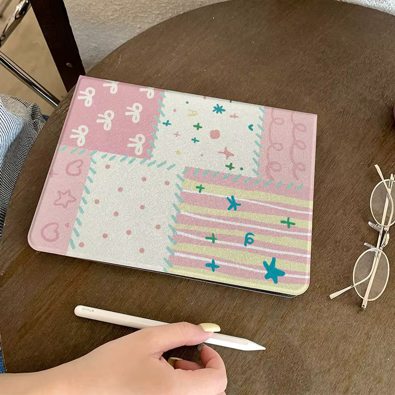Apple iPad Pro und iPad Air Schutzhülle mit Rosa Stern-Farbblöcken in Pink, Weiß und Multicolour - Bild 4
