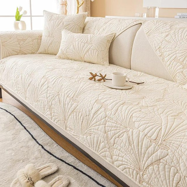 Sofakissen aus gewaschener Baumwolle in Beige, modernes quadratisches Kissen mit Bezug, B/B/B: 45 x 45 x 45 cm - Bild 1