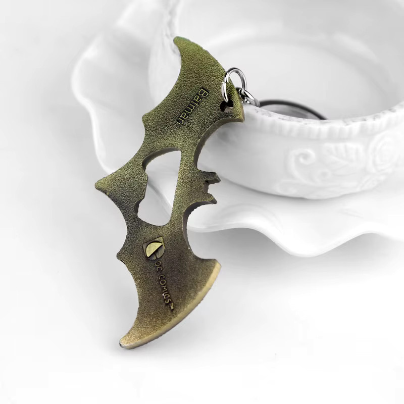 Swayboo Flaschenöffner aus Metalllegierung in Schwarz mit Fledermaus-Design als Schlüsselanhänger - Bild 1
