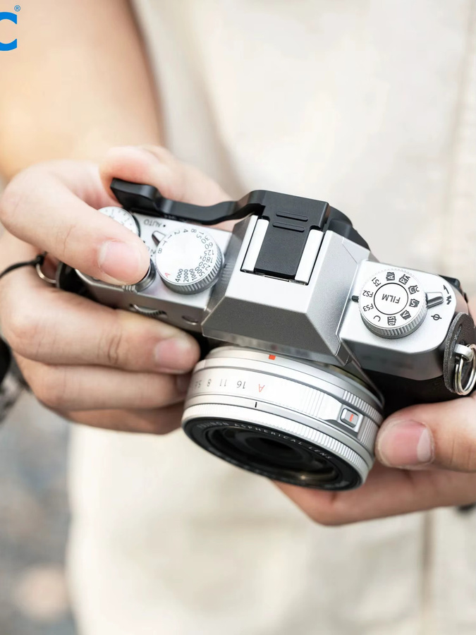 JJC Metall-Handgriff mit Auslöseknopf für Fujifilm Fuji X-T30 III, X-T30 II, X-T30, X-T20, X-T10 in Silber - Bild 5