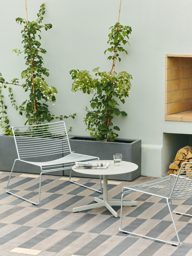 HAY Hee Lounge Chair in Silber aus pulverbeschichtetem Stahldraht mit Streifen-Design - Bild 2