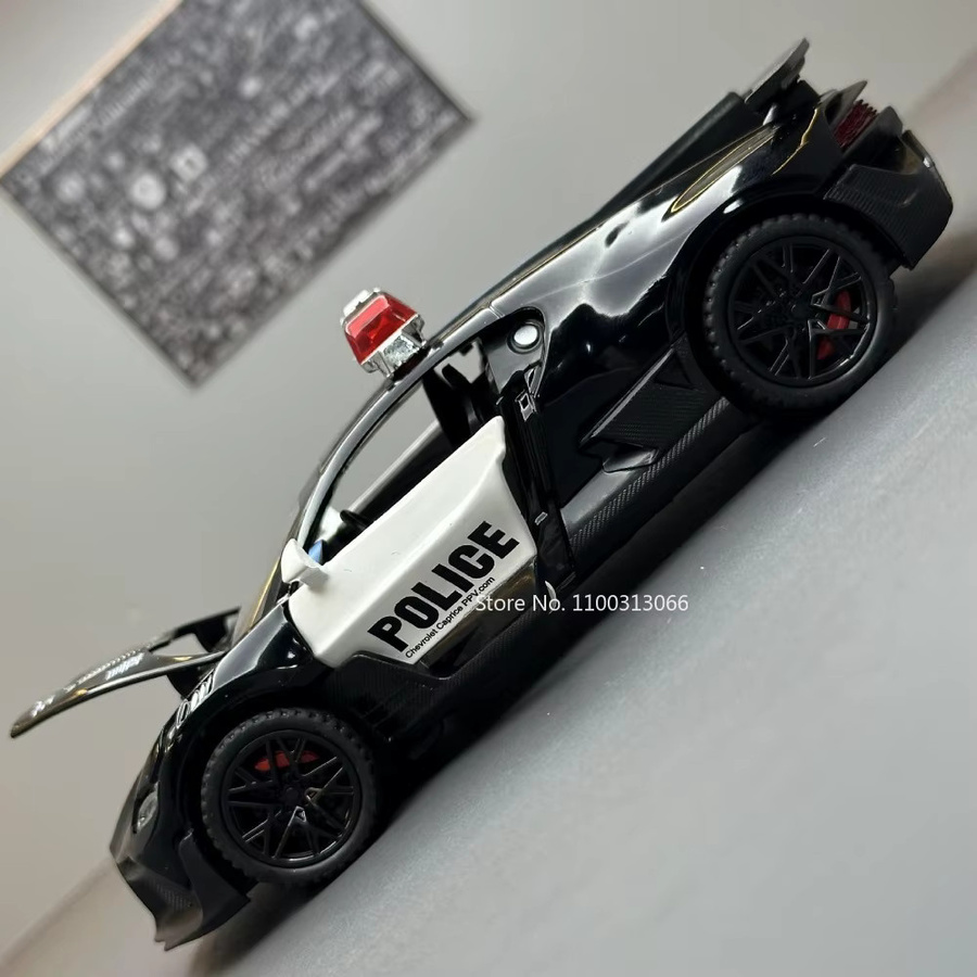 MAKEDA Bugatti Polizeiauto, Modell, 1:32, mit Licht und Sound, Metall - Bild 5