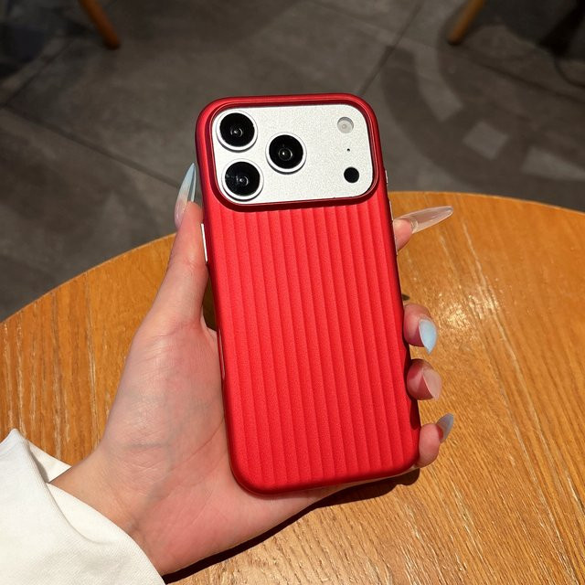 Stoßfeste Metallic-Schutzhülle mit Streifen-Design für iPhone 17 16 15 14 13 Pro Max Plus in Silber - Bild 1