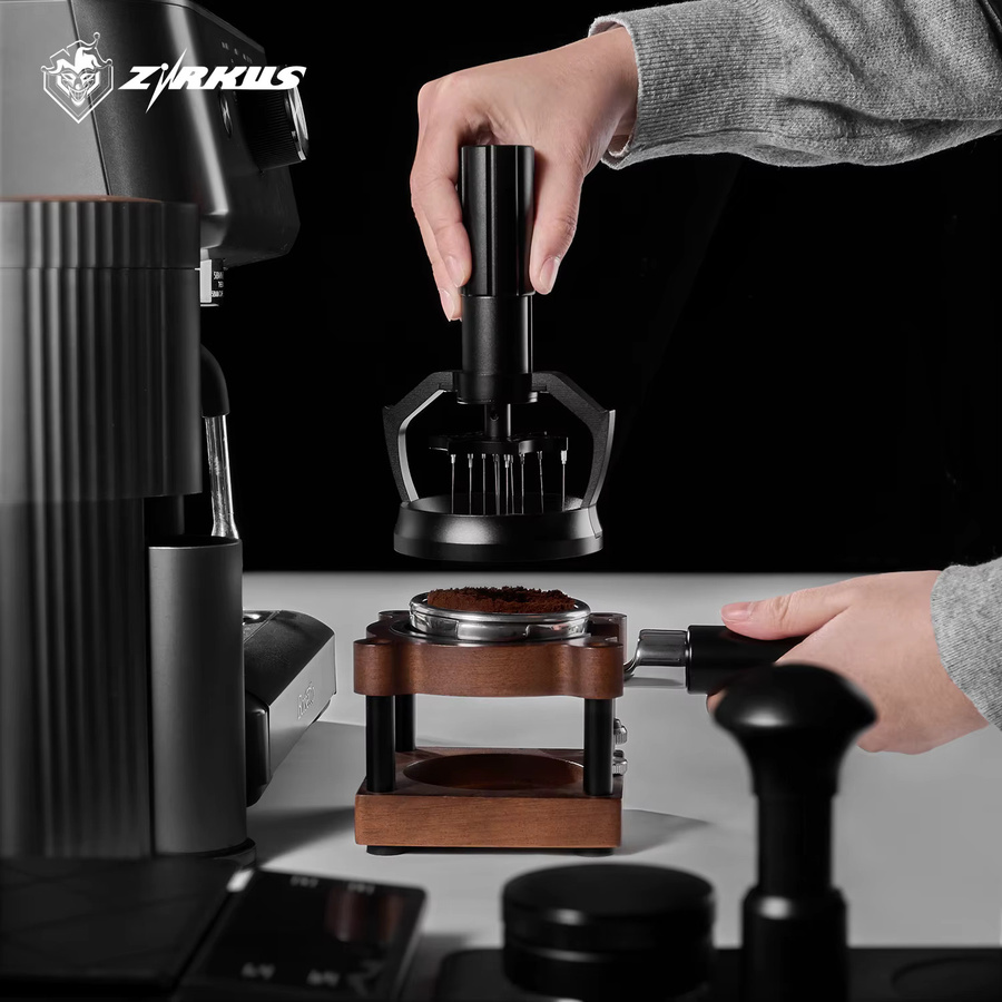 ZIRKUS Elektrischer Espresso-Rührer WDT-Tool Nadelverteiler in Schwarz mit 58mm Durchmesser - Bild 2