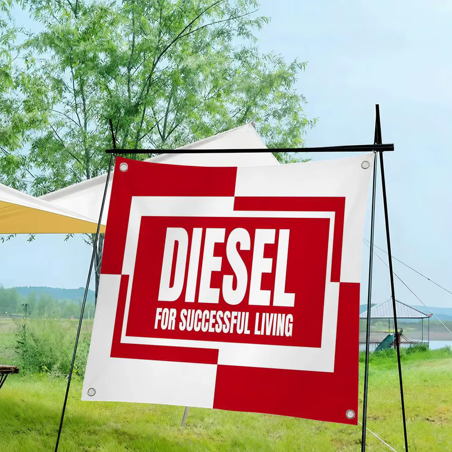 Diesel Wandfahne für den Innen- und Außenbereich in Weiß und Rot, rechteckiges Textil-Banner - Bild 4