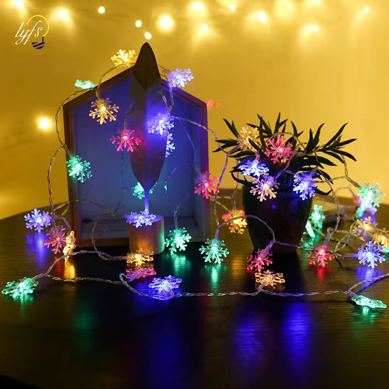 USB LED Schneeflocken Lichterkette mit RGB Multicolour Fee Anhängern für Weihnachten und Winter Dekoration Indoor und Outdoor - Bild 2