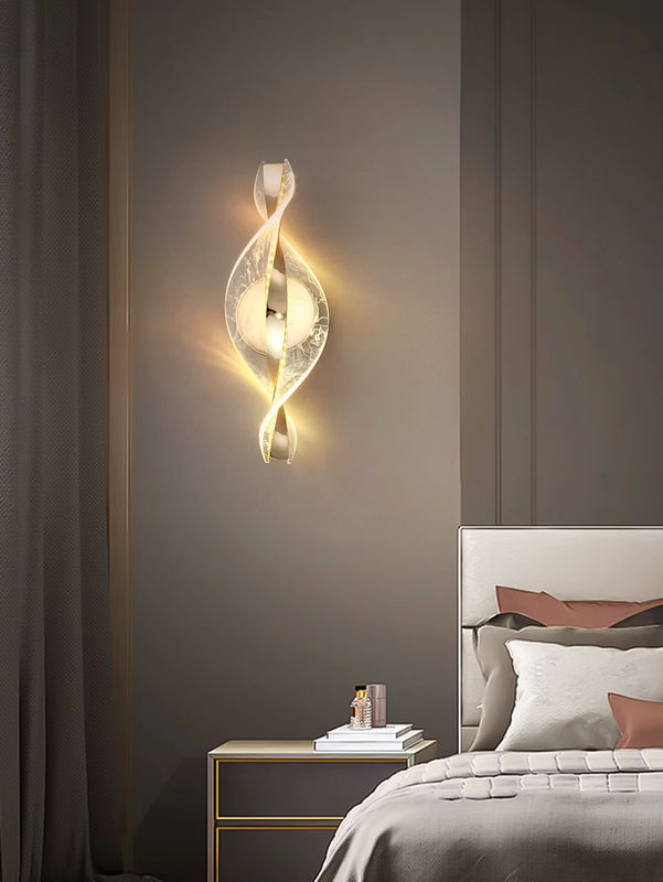 BOSSEN Moderne LED Wandleuchte aus Acryl in Gold mit Schneeflocken-Design für Wohnzimmer und Schlafzimmer - Bild 3