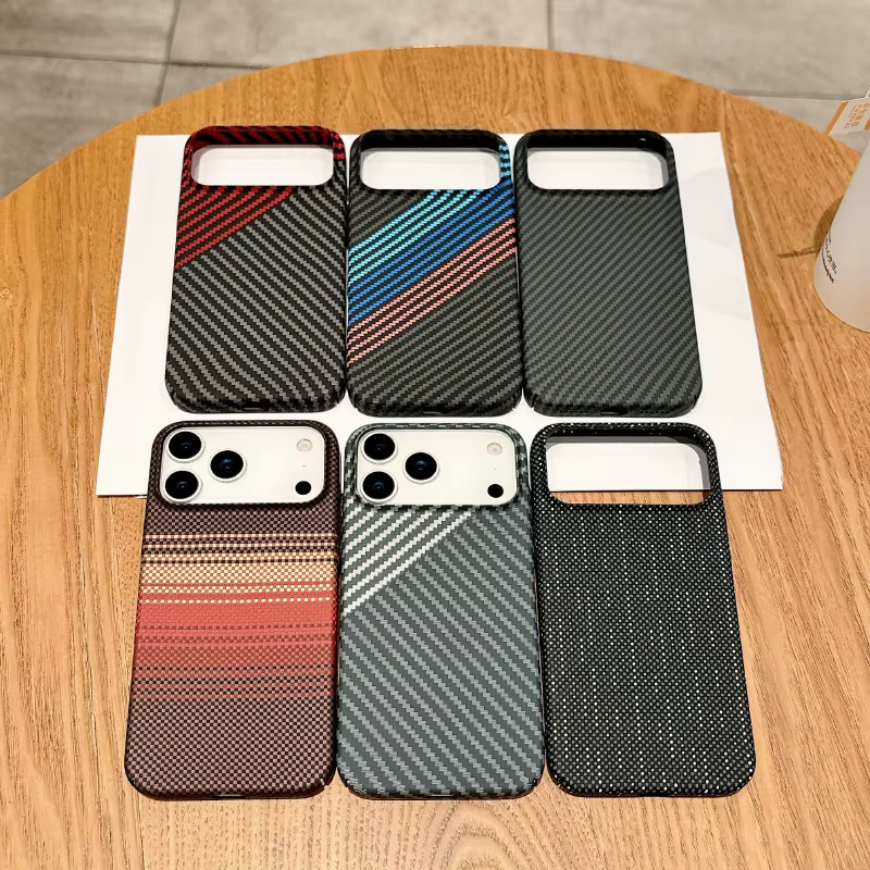 szHAIyu MagSafe Magnetische Handyhülle mit Carbonfaser-Textur für iPhone 12 bis 17 Pro Max in Lila - Bild 2
