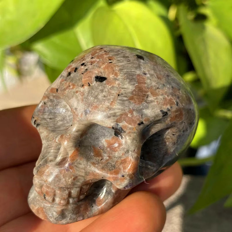 Handgeschnitzter Yooperlith-Schädel aus Quarzkristall von CrystalHola, mehrfarbig - Bild 2