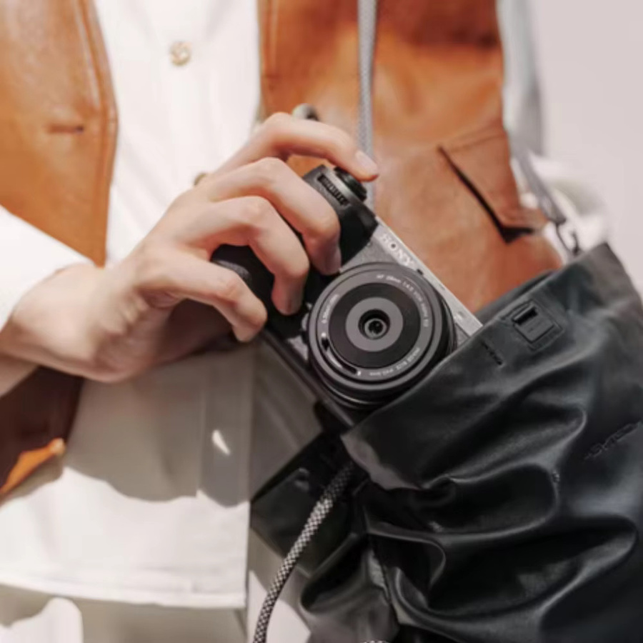 Viltrox AF 28mm F4.5 Vollformat Autofokus Objektiv für Sony E, Fujifilm X und Nikon Z Serie in Schwarz - Bild 3