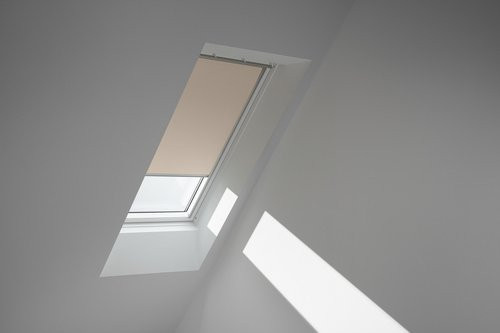 VELUX Verdunkelungsrollo aus Polyester in Sandbeige und Silber - Bild 1