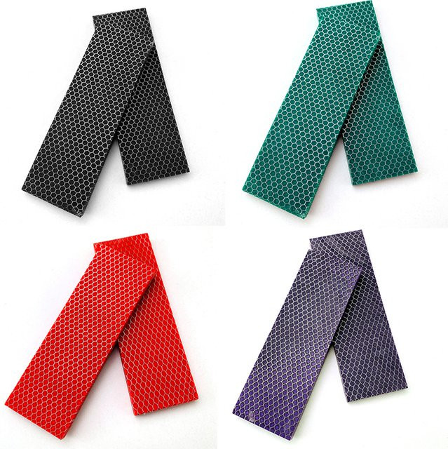 C-Tek Messergriffmaterial Platte mit Schlangenkorn und Wabenmuster aus Harzmaterial - Bild 1