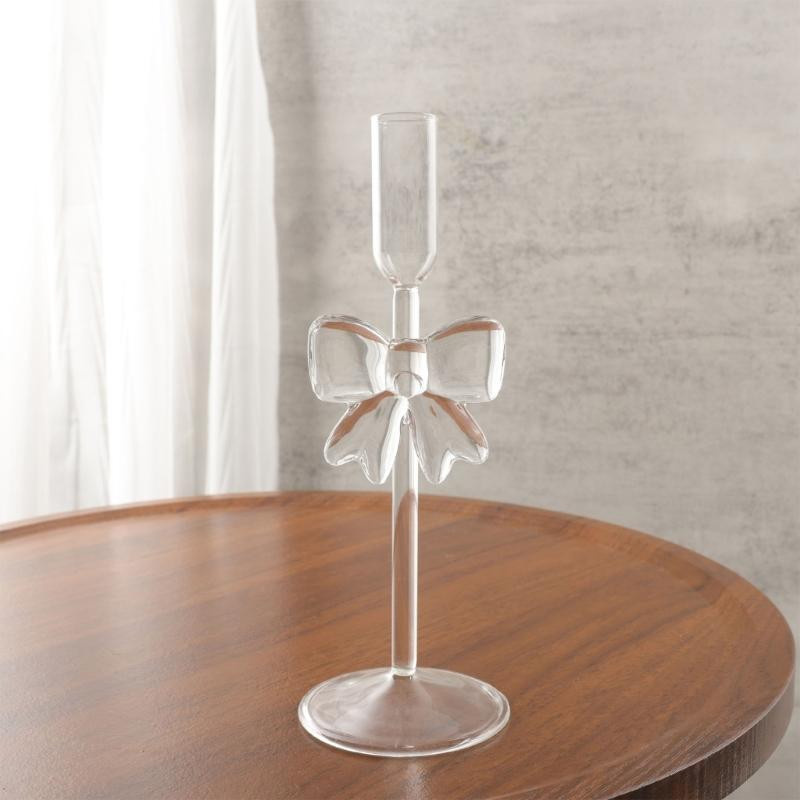 Filigraner Spitzkerzenhalter aus transparentem Hochborosilikatglas mit Schleifendesign - Bild 5