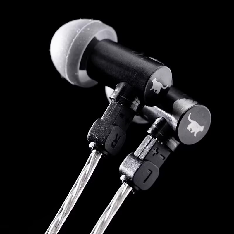 Odeon Pipe GMD-01 HiFi In-Ear Kopfhörer mit abnehmbarem Kabel in Schwarz - Bild 2