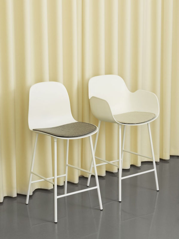 Normann Copenhagen Form Barstuhl aus Stahl in Weiß - Bild 2