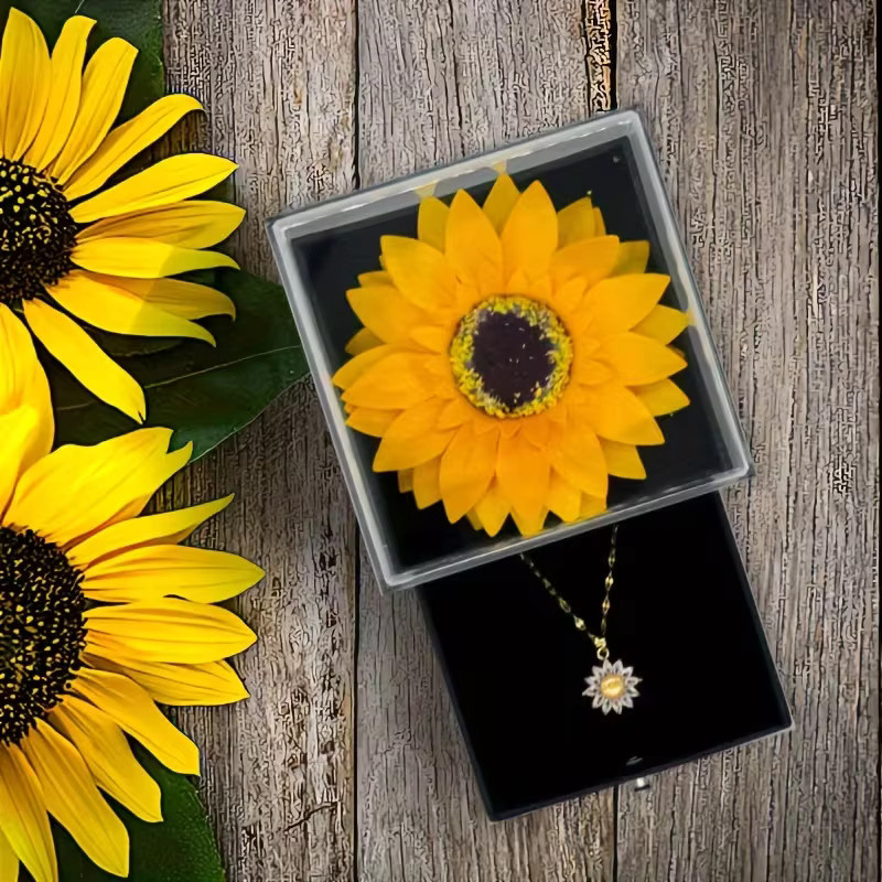 Sonnenblumen-Anhänger-Halskette, Goldfarben - Bild 2