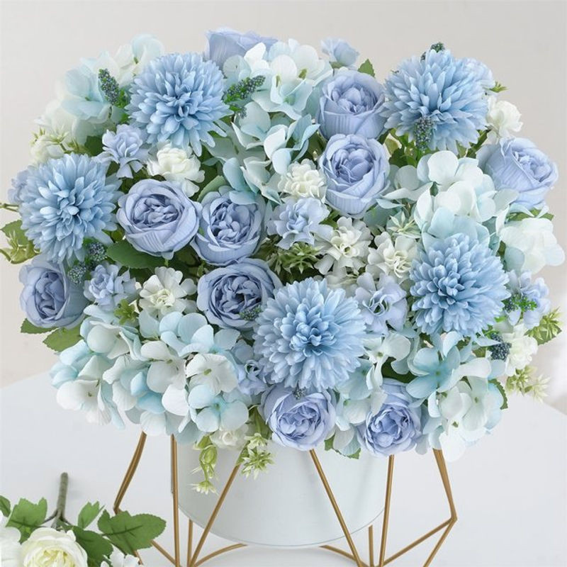 Künstlicher Blumenstrauß aus Textil mit Pfingstrosen, Hortensien und Chrysanthemen in Lila und Blau für deine Dekoration - Bild 1