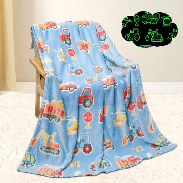 Blaue Flanell-Kinderdecke mit Monstertruck-Motiv von Your Warm Home, B/B: 135 x 200 cm - Bild 1