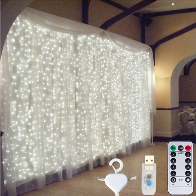 Topdii USB LED Vorhang Lichterkette Girlande in Warmweiß für Weihnachten und Dekoration - Bild 1