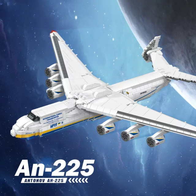 Yangkili AN-225 Verkehrsflugzeug Baustein-Modell im Maßstab 1:135 in Weiß - Bild 1
