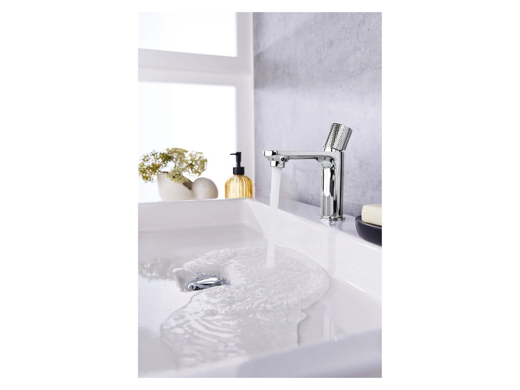 LIVARNO HOME Waschtischarmatur aus Messing in Chrom Silber mit wassersparender Funktion - Bild 2