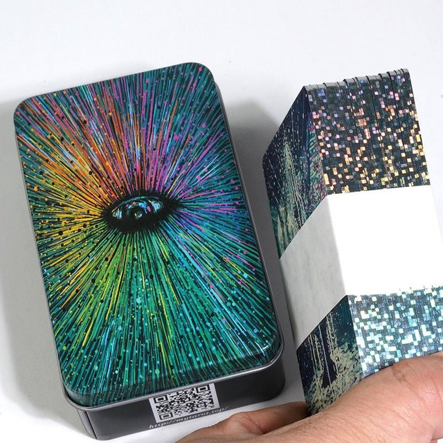 Tarot Lover Prisma Vision Tarot, Kartenspiel, in einer Blechdose mit Reiseführer, 78 Stk - Bild 1