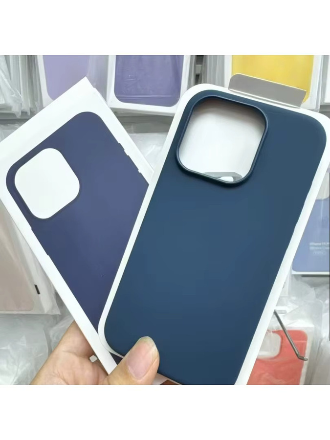 Apple MagSafe Flüssigsilikonhülle für iPhone 15 Pro Max, iPhone 15 Pro und iPhone 15 Plus in Rot oder Blau - Bild 2