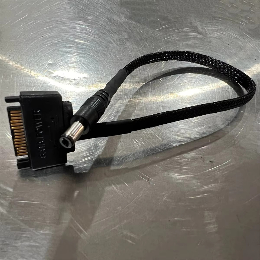 B03B-Power SATA auf DC 5,5 mm x 2,1 mm Adapterkabel, Stromversorgungskonverter mit 12 V Ausgang, Schwarz - Bild 4