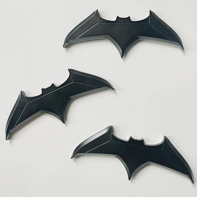 Beast Kingdom Batman Superheld Dart Waffe Cosplay, Kostüm Requisiten, 3-teiliges Set - Bild 1