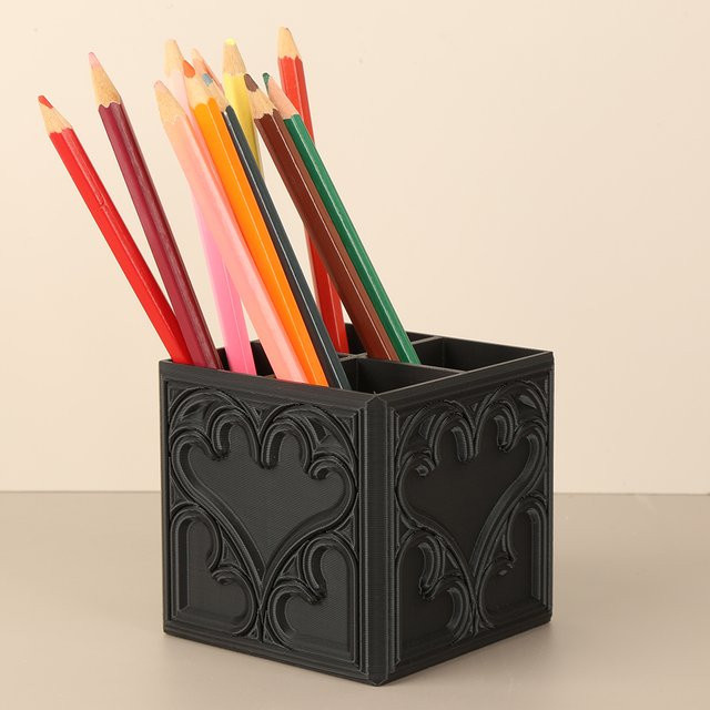 Gothic-Organizer mit 4 Fächern in Schwarz für Schreibtischbedarf oder Make-up-Pinsel aus Kunststoff - Bild 1