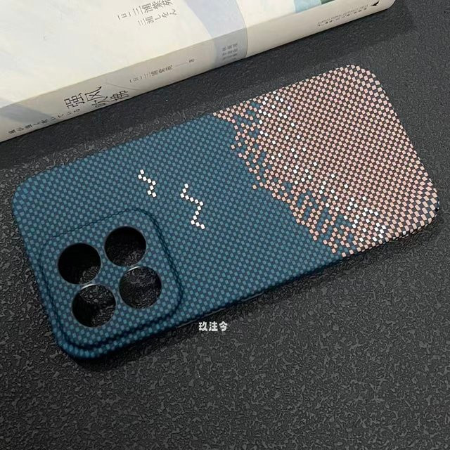 Stoßfeste Business Handyhülle aus Hart-PC mit Carbon-Faser-Textur für Xiaomi Mi 17T Pro 17 Max 15 POCO X8 Pro Max X7 F8 Ultra F7 in Blau - Bild 1