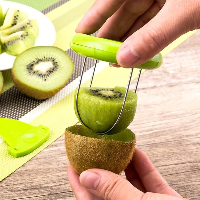 Kiwi Schäler und Slicer aus Edelstahl und Kunststoff in Grün - Bild 1