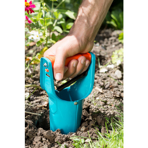 Gardena Blumenzwiebelpflanzer aus Qualitätsstahl in Türkis mit Griff-Auslöseautomatik und Tiefenskala - Bild 2