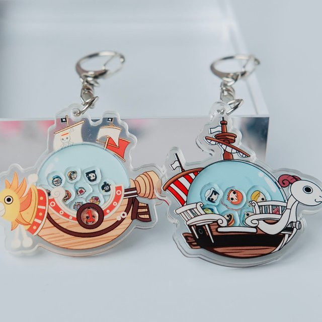 Bandai One Piece Shaker Schlüsselanhänger Thousand Sunny Going Merry, Acryl-Rucksackdekoration - Bild 1