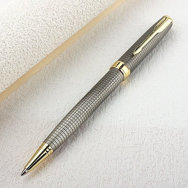 Monte Mount Luxus Business Kugelschreiber aus Metall in Grau mit goldenem Clip und Gitterstruktur, 0,7 mm Kugelschreiber - Bild 1