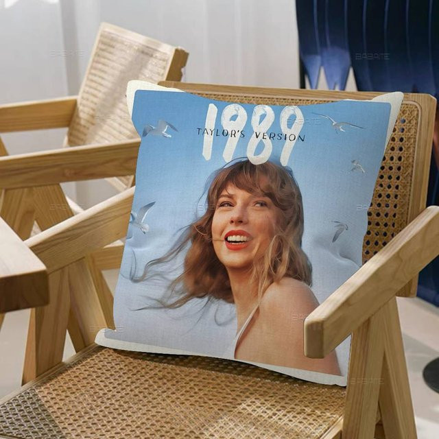 Personalisierter Kissenbezug Singer T-Taylor S-Swift in Grau, B/T/H: 30 x 30 x 1 cm - Bild 1