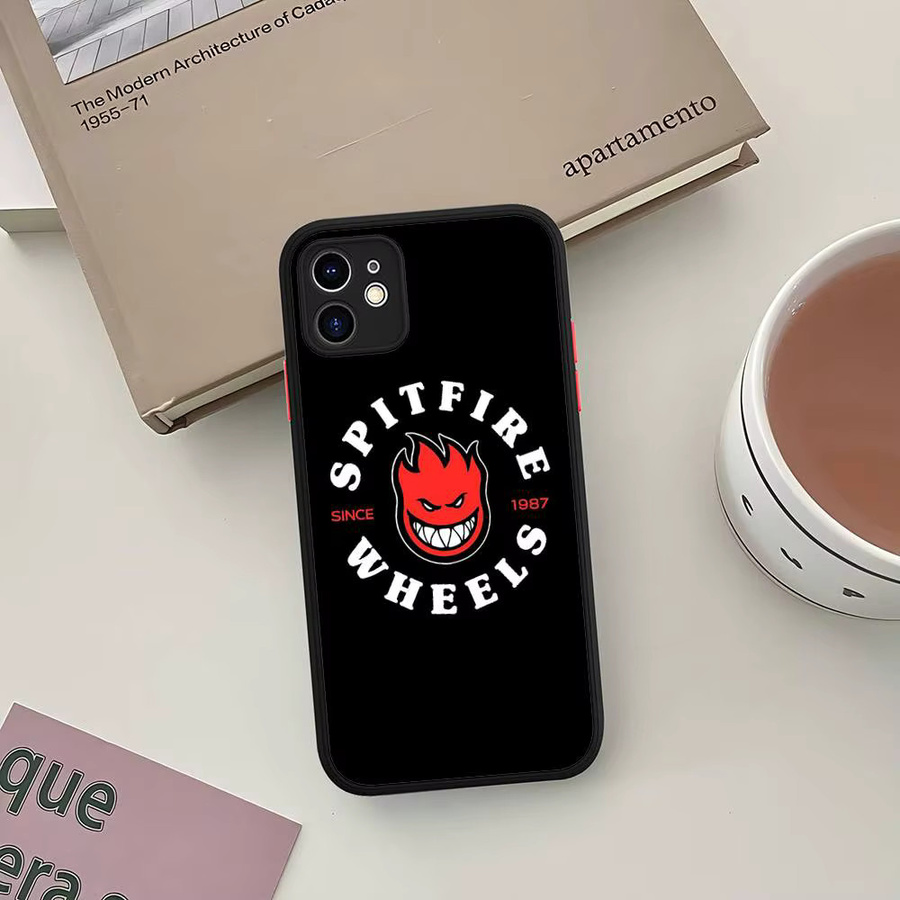 Potdemiel Skateboard Handyhülle für iPhone 16 15 14 13 12 11 Pro Max Plus XS in Schwarz mit mattem Finish - Bild 3