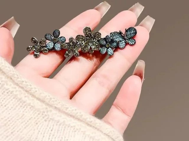 HIYAYZ Haarnadel mit Strass Blume und Schmetterling, Damen - Bild 1
