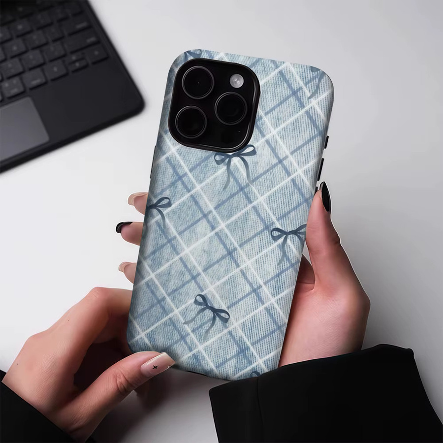 Apple iPhone Handyhülle Denim Bow Grid mit Magnetfunktion, Tough Case in Blau - Bild 2