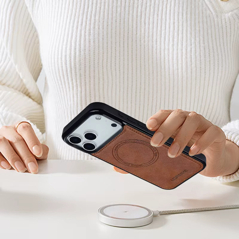EUCAGR MagSafe Magnetische Drahtlose Lade Schutzhülle aus PU Leder für iPhone in Schwarz - Bild 6