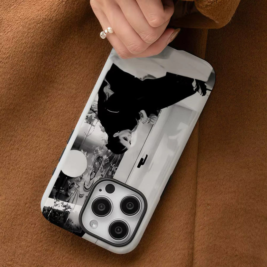 Y-Young Miko Miko Handyhülle für iPhone 17 16 15 14 13 12 Pro Max Plus mit glänzender HD-Doppelschicht-Flüssigkeitshartschale in White und Multicolour - Bild 4