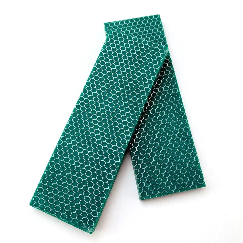 C-Tek Messergriffmaterial Platte mit Schlangenkorn und Wabenmuster aus Harzmaterial - Bild 3