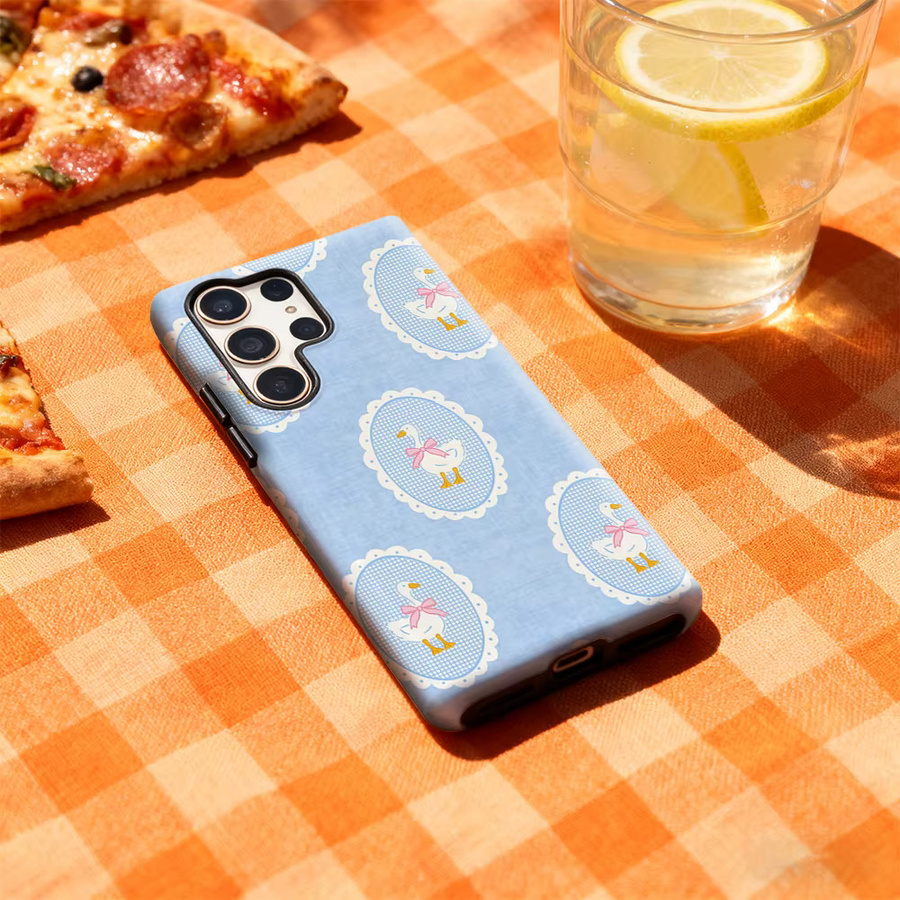 Handyhülle mit Entlein und rosa Schleife für Samsung Galaxy S25 Ultra, S24 und S23 Ultra Plus in Pink und Blau mit glänzender doppellagiger Rückseite - Bild 2