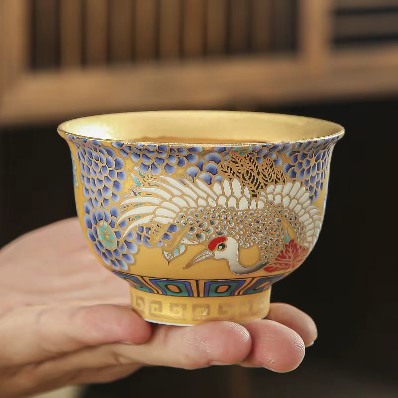 Suet Jade vergoldete Master Cup Ruihe Chengxiang Arhat Teetasse aus Porzellan in Gold - Bild 2
