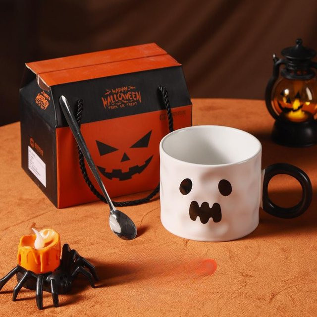 Halloween Mumie Keramiktasse von Yiran toy 1 in Schwarz, Orange und Weiß, 450 ml - Bild 1