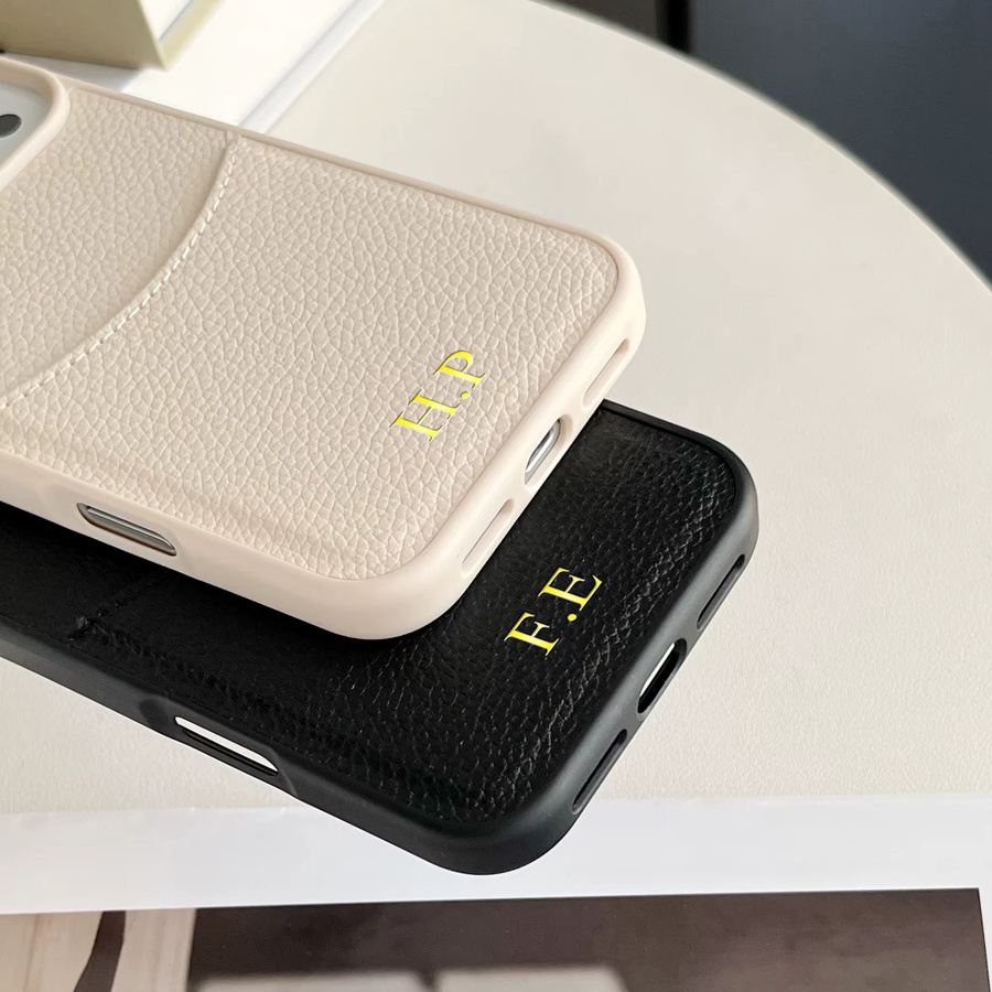 Personalisierte iPhone Einsatzkartenhülle aus luxuriösem PU-Leder mit Gold-Heißfolienprägung für Apple iPhone 12 bis 17 Pro Max Plus Air in Schwarz oder Gold - Bild 5