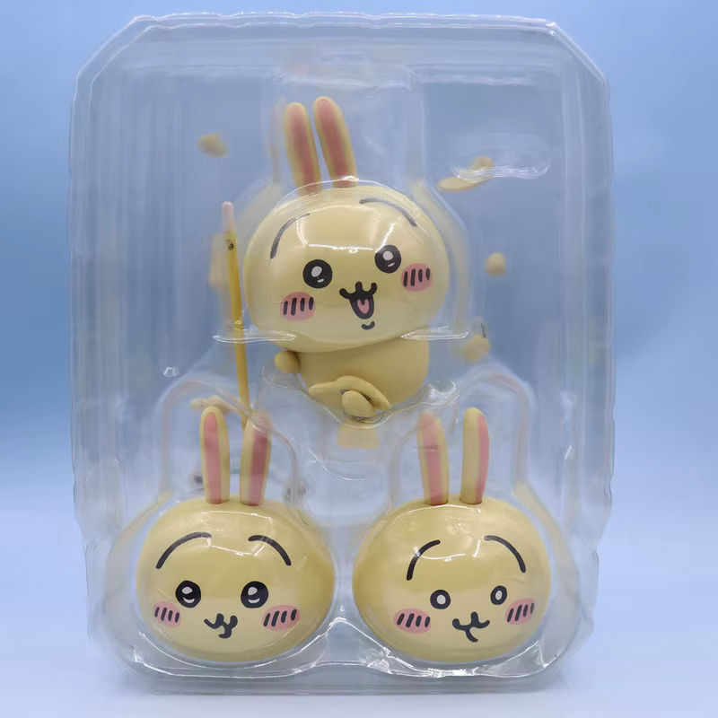 Bandai Chiikawa Usagi Action Figure Gelb aus Kunststoff als Anime Modell Statue und Schreibtisch Dekoration - Bild 2