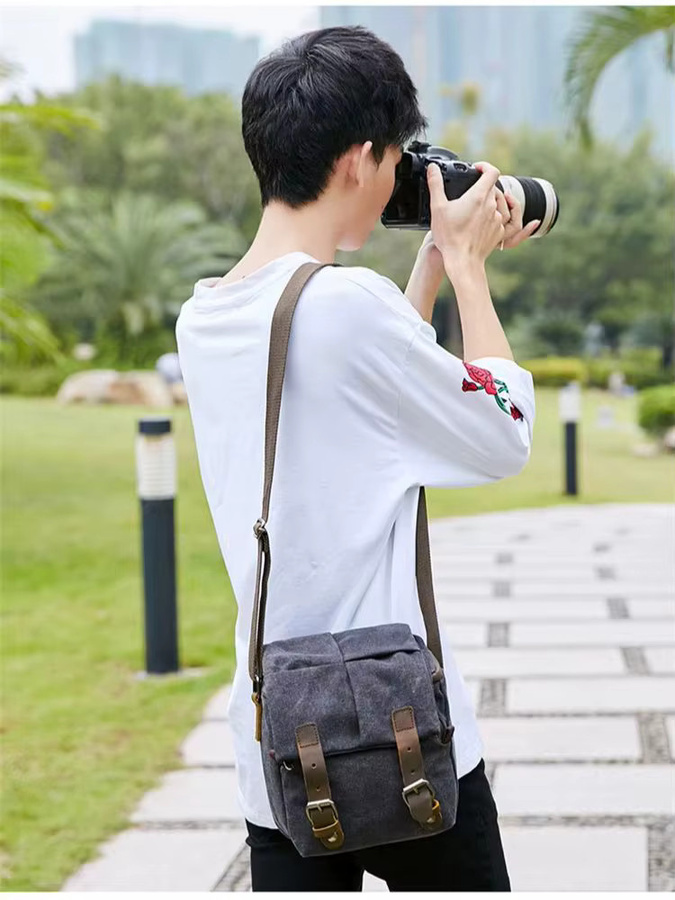 QISEMIAN Kameratasche als einschultrige Crossbody Outdoor Fototasche für DSLR und Digitalkameras in Grau - Bild 6