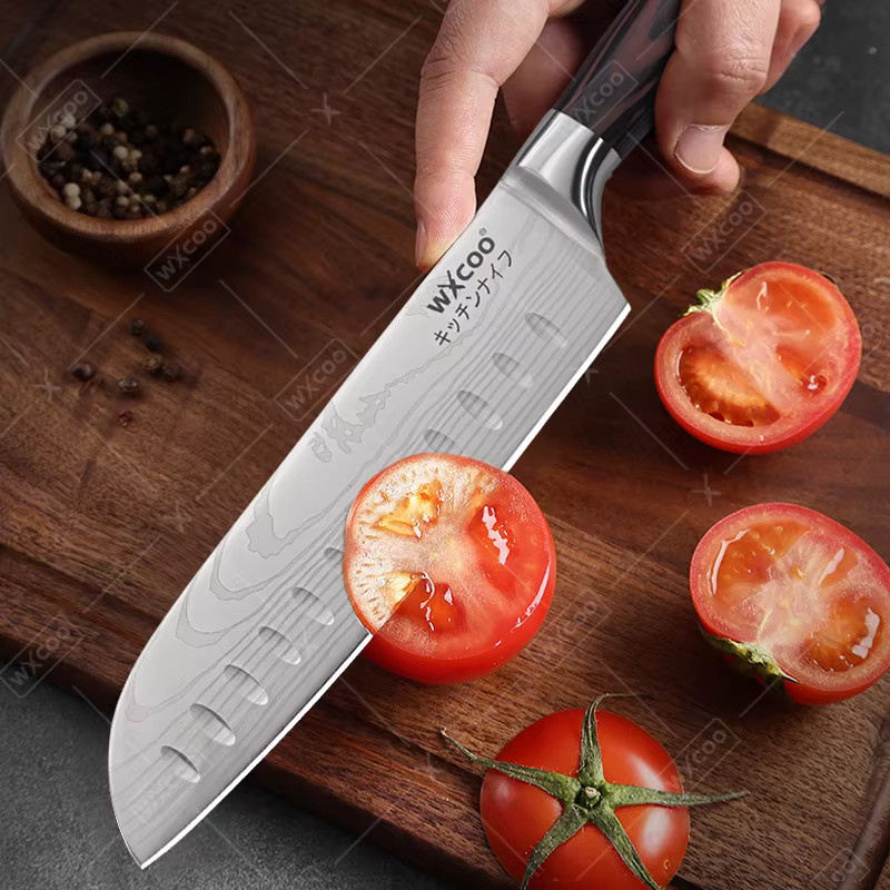 WXCOO Santoku-Küchenmesser aus geschmiedetem Stahl für Fleisch und Obst inklusive Aufbewahrungsbox - Bild 2