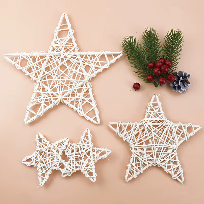 ZQCY Künstlicher Sternenkranz aus Rattan in Weiß für Weihnachten und Hochzeiten als DIY Dekoration - Bild 1